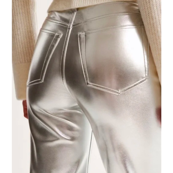 NWT Abercrombie & Fitch Metallic Silver High Rise 90s Relaxed Jeans, size 27/4 - Picture 2 of 9
